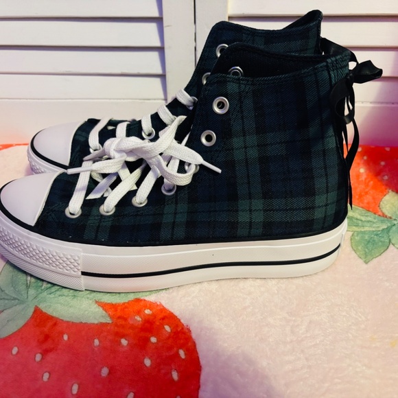 Plaid Bow Converse - Picture 6 of 7
